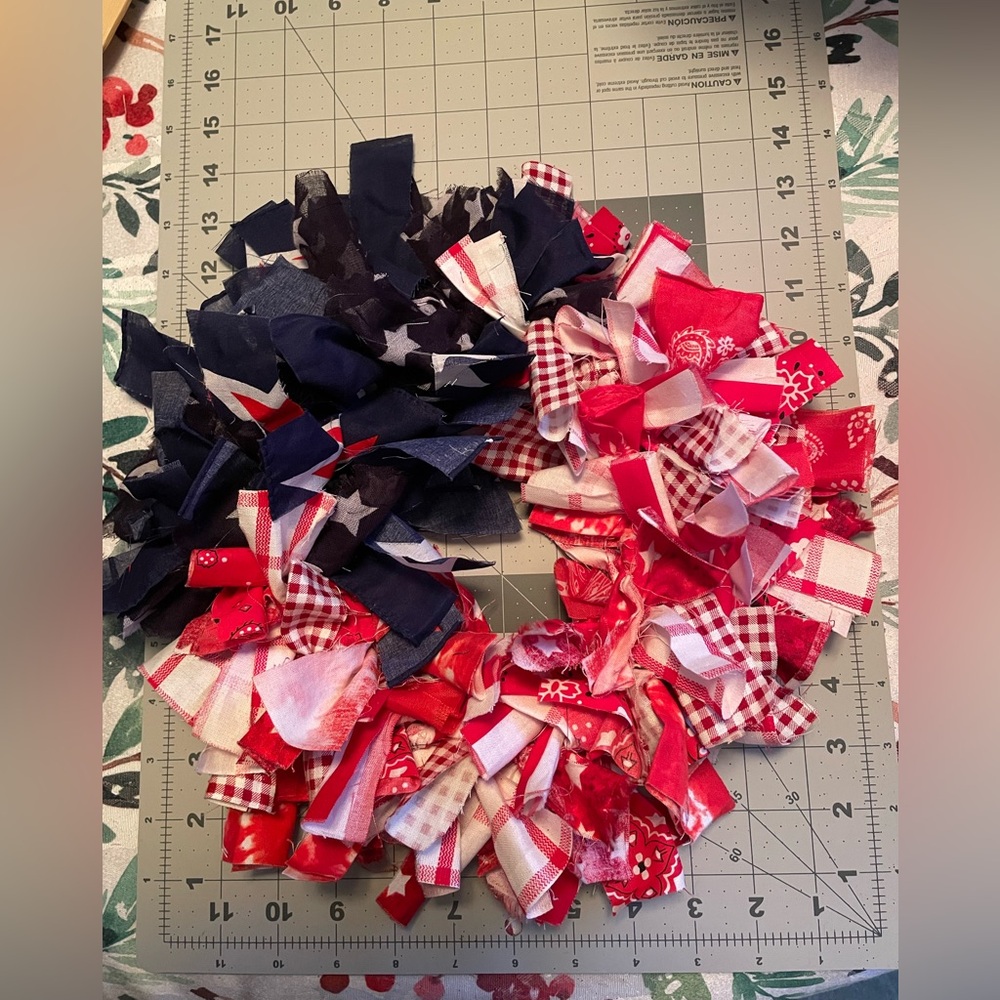 AMERICANA RAG WREATH